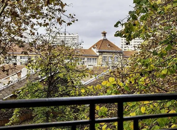 Отель Jack's 3*